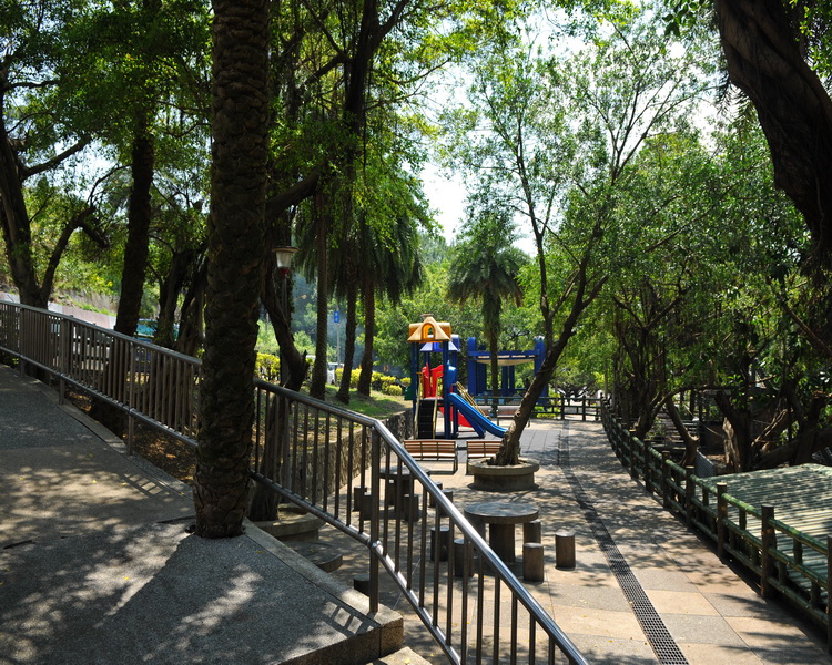 干城里十全亭公園